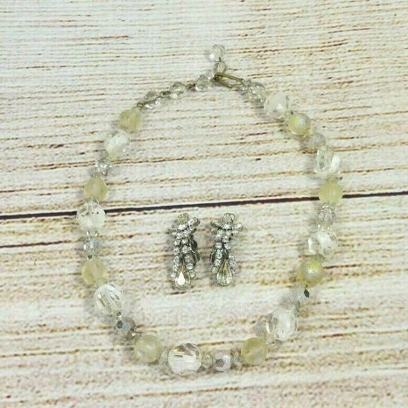 Women White/Clear Beads Necklace &  Silver Color Clips Earrings Set Gift for Her - Picture 3 of 12
